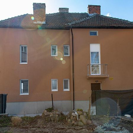 Hotel Navial à Gabrovo Extérieur photo