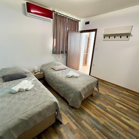 Hotel Navial à Gabrovo Extérieur photo